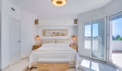Cancun Rental Residences - Ático Estepona - Vista Golf - Dormitorio