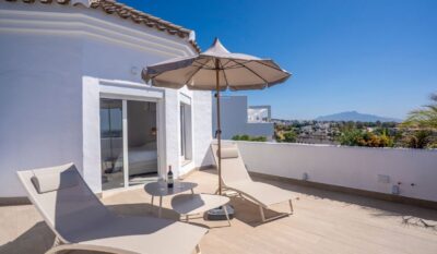 Cancun Rental Residences - Ático Estepona - Vista Golf - Solarium