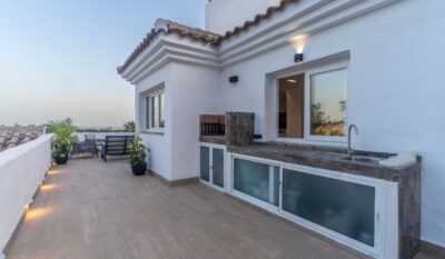 Cancun Rental Residences - Ático Estepona - Vista Golf - Terraza